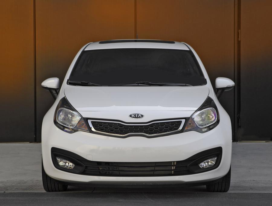  Kia Rio Sedan 2011 года  (US) (фото 21 из 22)